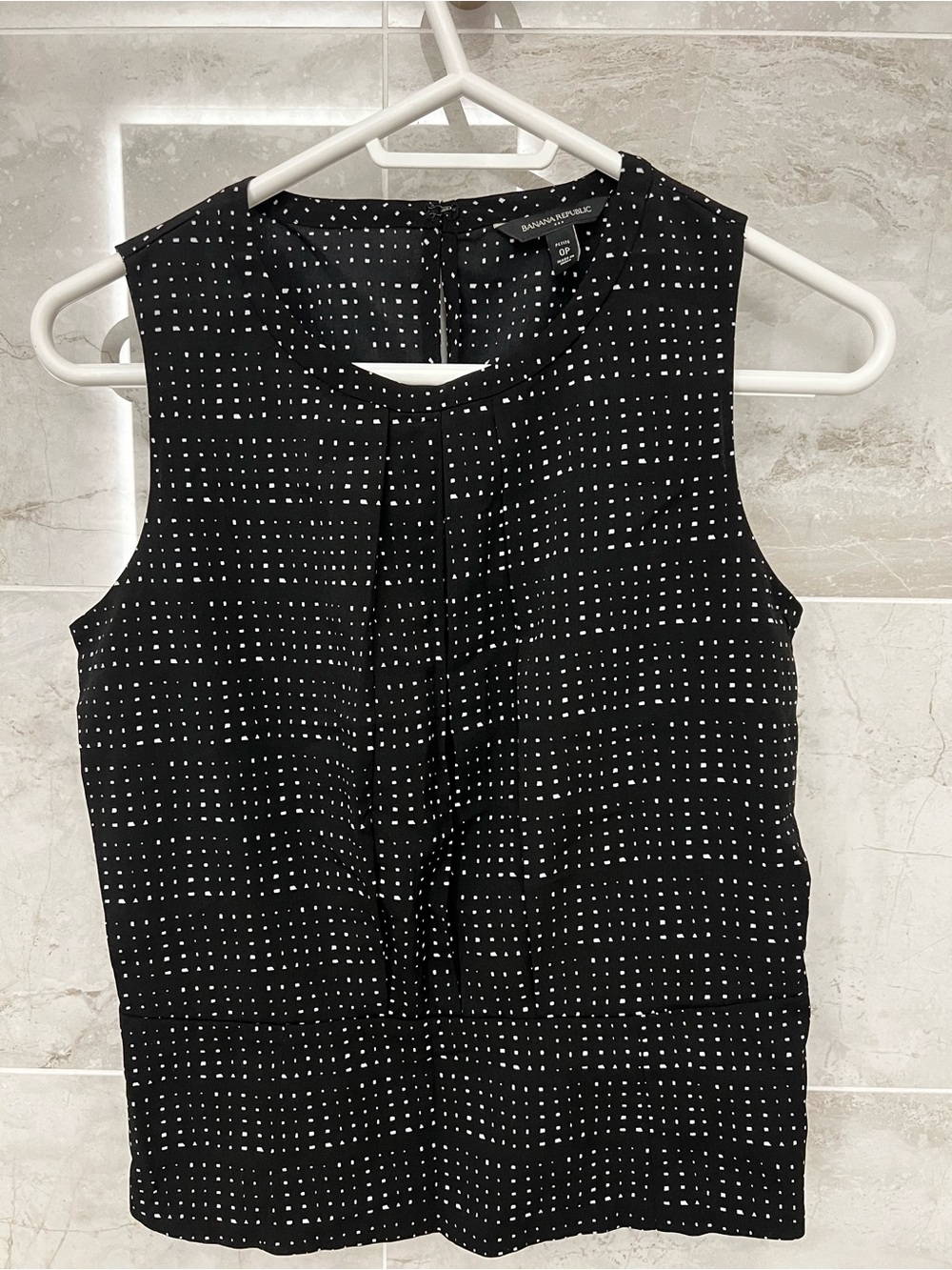 Banana Republic Black and White Petite Dot Pleat Blouse